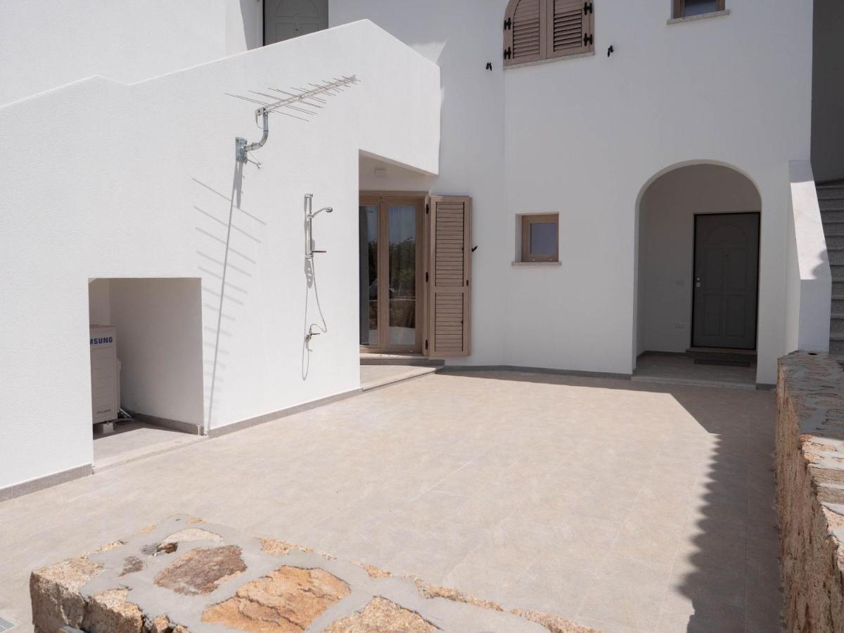 Villetta Con Piscina Budoni Affitti Spiaggia 700 Mt Exteriör bild